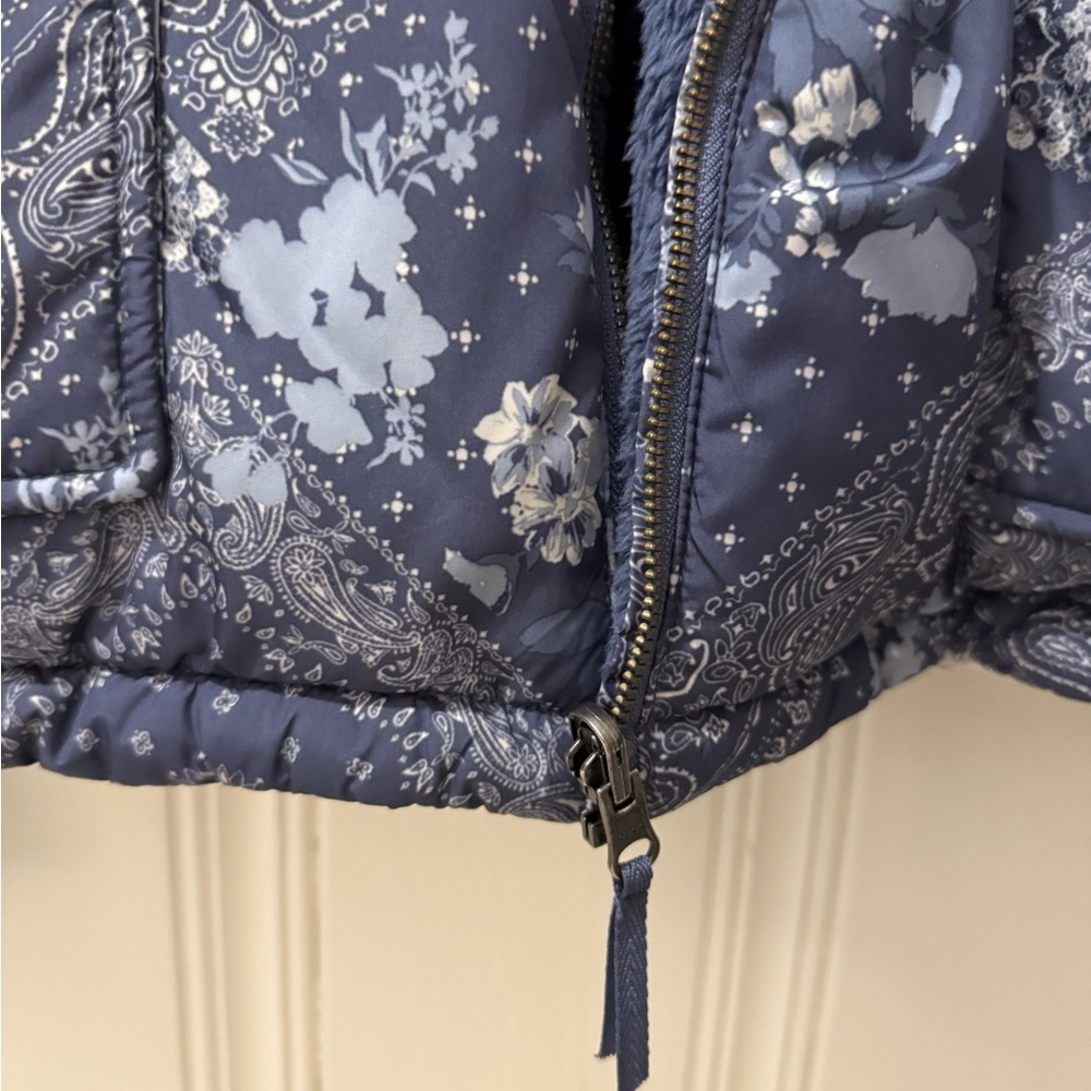American Eagle coat Puffer Jacket Blue Floral Patchwork‎ reversible XL AEO boho - Picture 7 of 10